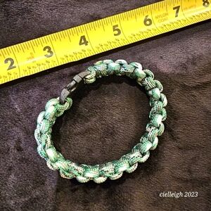 💥4 for $25💥 Paracord bracelet